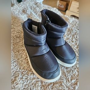 🆕️Cat & Jack - Black toddler boots Size 12